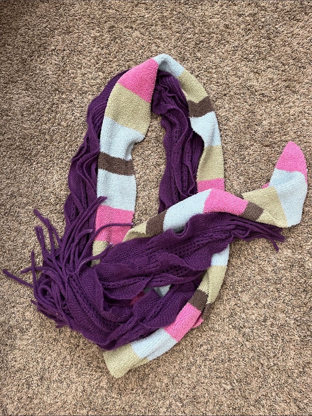 ❄️ Set Of Two Women’s Multicolor Knit Scarves
